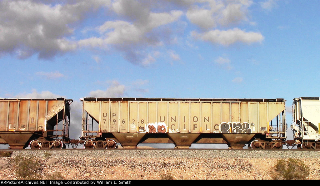 WB Manifest Frt at Erie NV W-MdTrnSlv  -69